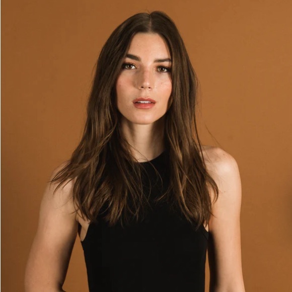 Dynamic Seamless Apparel High Neck Ribbed Crop Tank - Picture 1 of 2